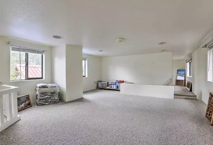 Bright Fairplay Cabin W/ Deck + All Seasons Fun!