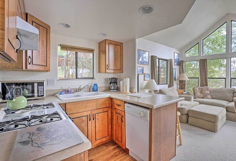 Bright Fairplay Cabin W/ Deck + All Seasons Fun!