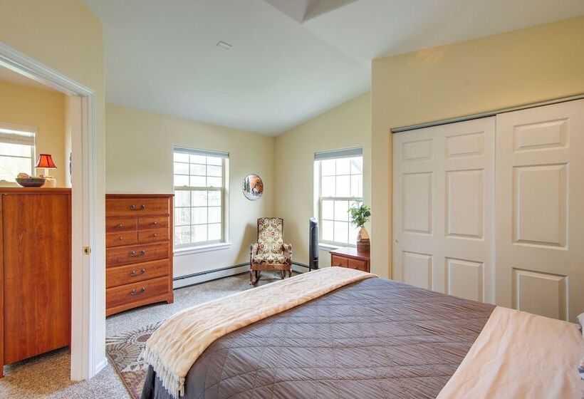 Buena Vista Shambala Sanctuary Near Main St!