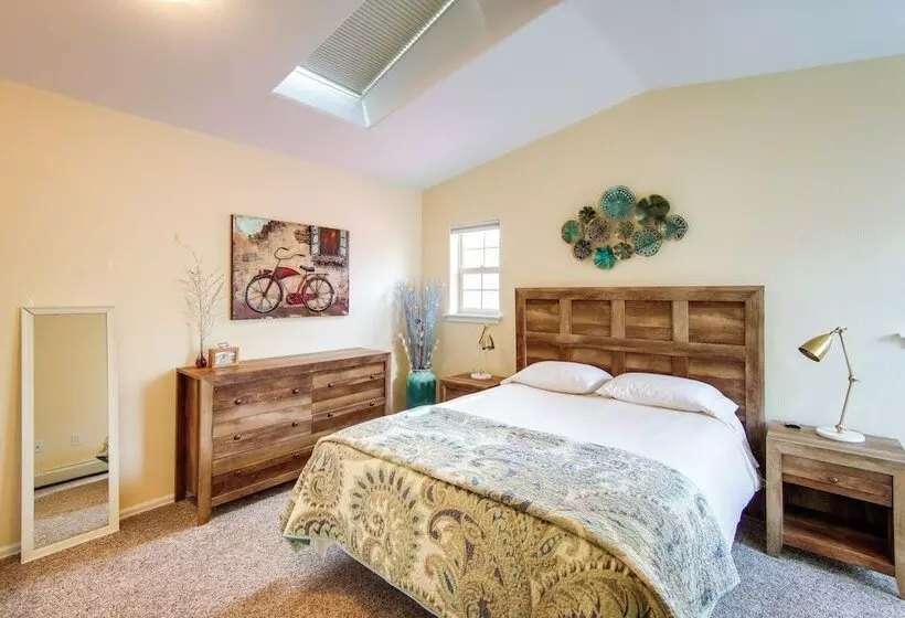 Buena Vista  Shambala  Sanctuary Near Main St!