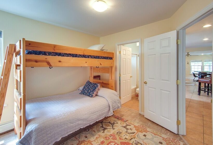 Buena Vista Shambala Sanctuary Near Main St!