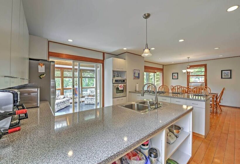 Charming Hyannis Home W/ Deck: Walk To Beach!