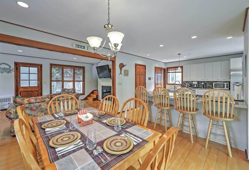 Charming Hyannis Home W/ Deck: Walk To Beach!