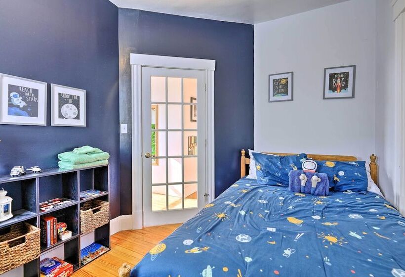 Cincinnati Home W/ Deck & Private Hot Tub!