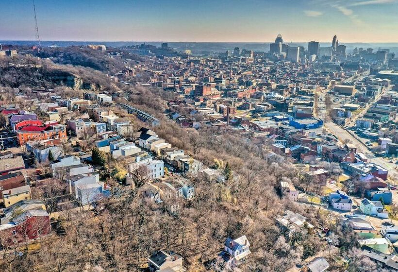 Cincinnati Home W/ Deck & Private Hot Tub!