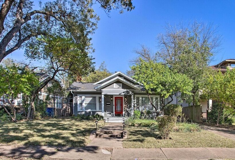 Dallas Couples Retreat: Walk To Lower Greenville!