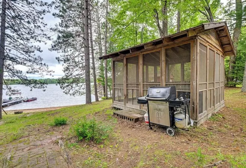 Cozy Echo Lake Cabin Near Snowmobiling Trail!
