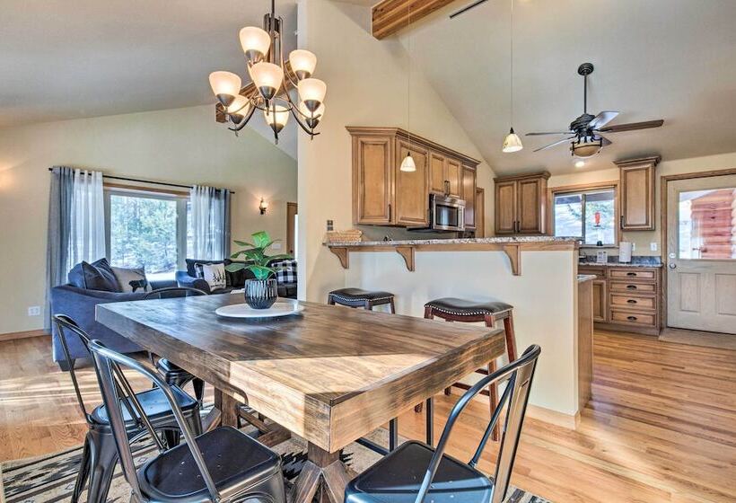 Cozy Mountain Escape: Pet Friendly Bailey Cabin