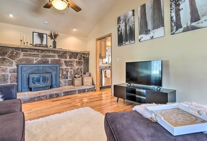 Cozy Mountain Escape: Pet Friendly Bailey Cabin