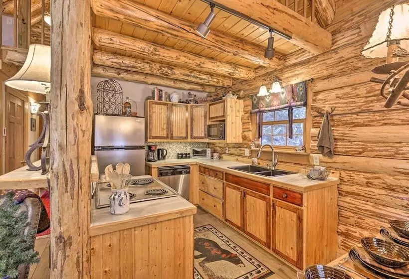 Breckenridge Cabin W/ Hot Tub: Ski & Hike!