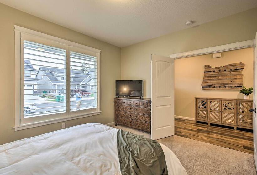 Elegant Escape: Tour Willamette Wine Country!