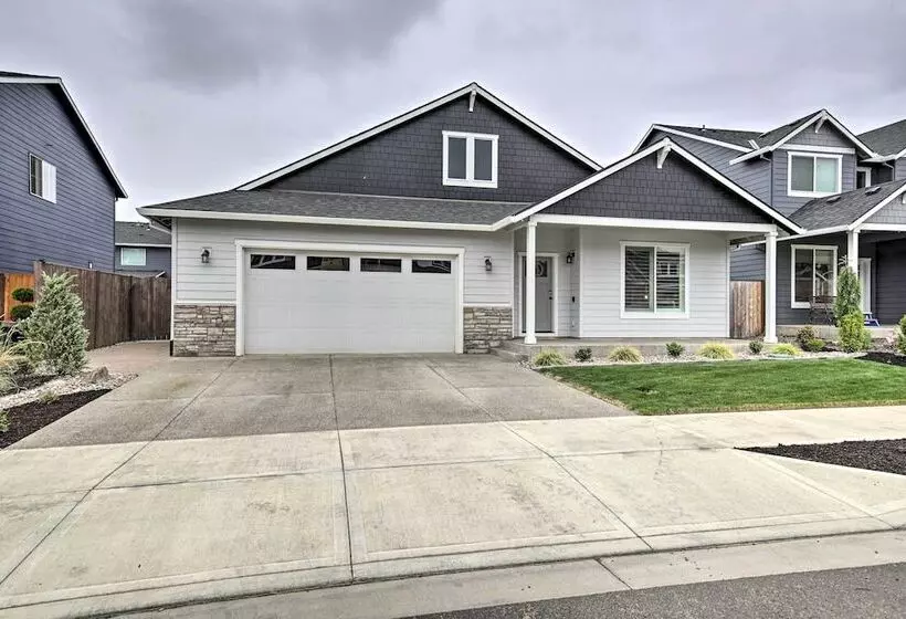 Elegant Escape: Tour Willamette Wine Country!