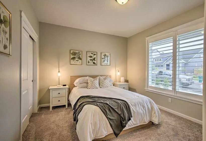 Elegant Escape: Tour Willamette Wine Country!