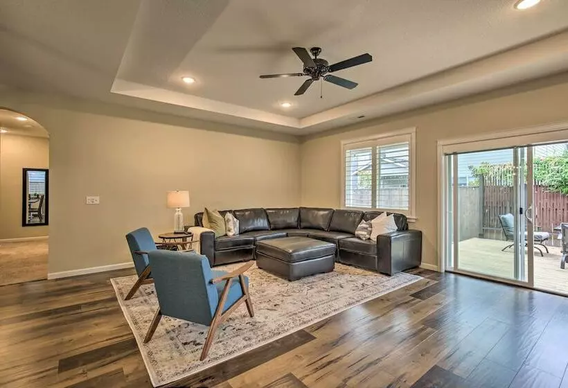 Elegant Escape: Tour Willamette Wine Country!