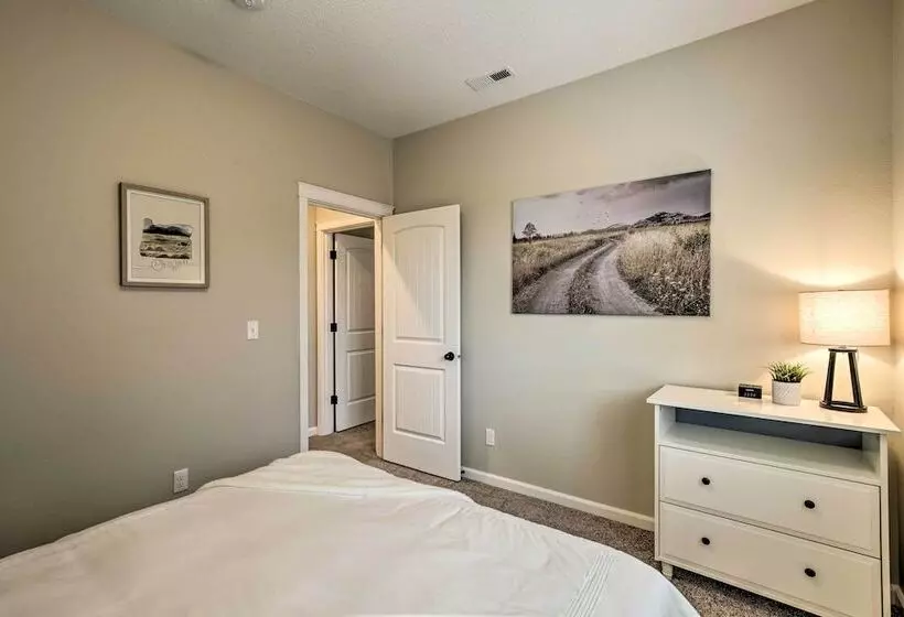 Elegant Escape: Tour Willamette Wine Country!