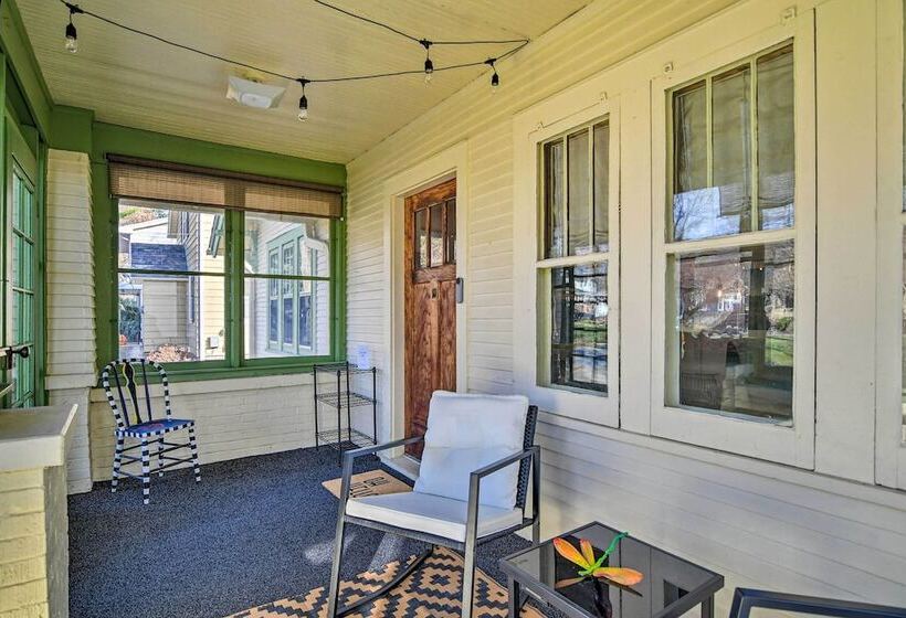 Family Friendly Des Moines Retreat W/ Patio!