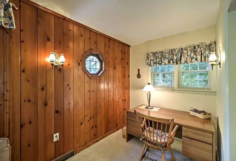 Family Friendly Fish Creek  Cape House  W/ Deck!