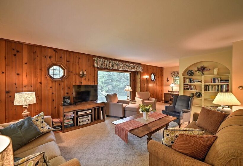 Family Friendly Fish Creek  Cape House  W/ Deck!