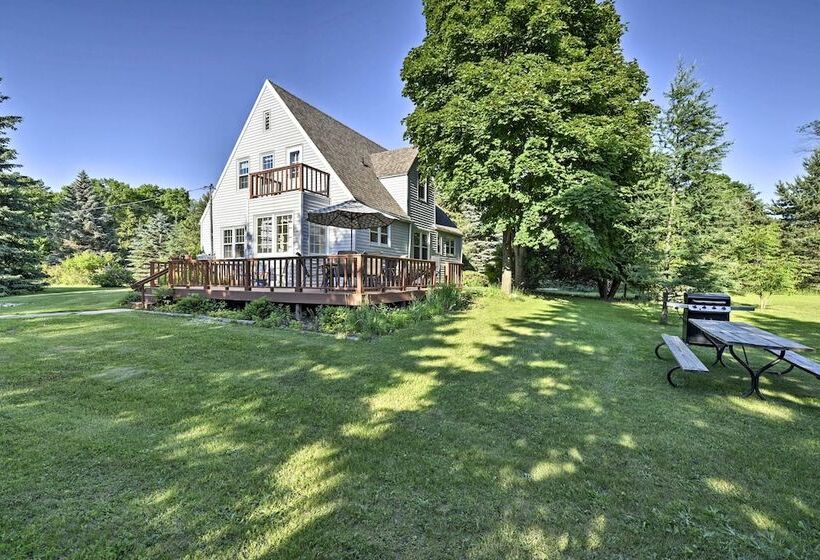 Family Friendly Fish Creek  Cape House  W/ Deck!