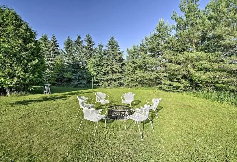 Family Friendly Fish Creek  Cape House  W/ Deck!