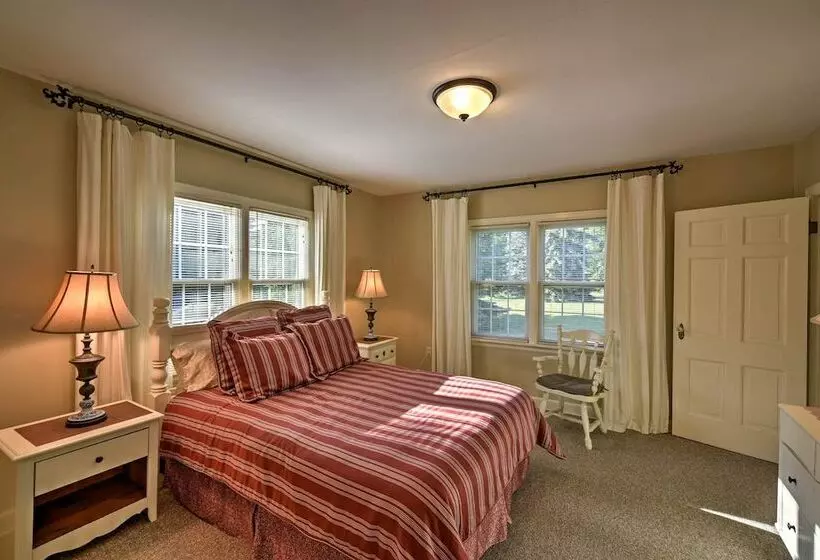 Family Friendly Fish Creek  Cape House  W/ Deck!