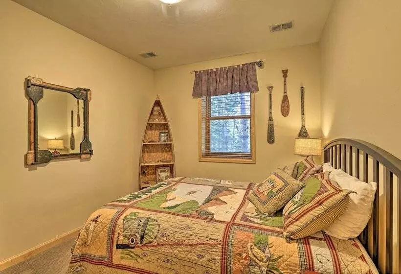 1 Mi To Grand Lake: Family Friendly Gem W/ Hot Tub