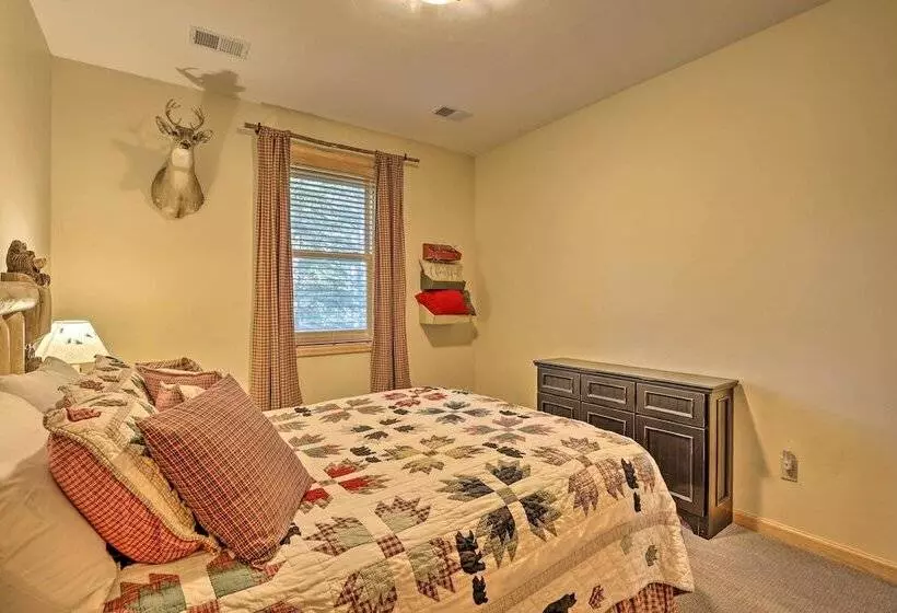 1 Mi To Grand Lake: Family Friendly Gem W/ Hot Tub