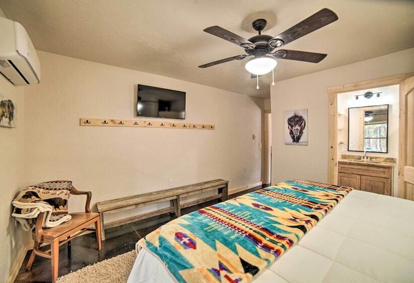 Family Home W/ Fire Pit & Grill ~ 1 Mi To Slopes!