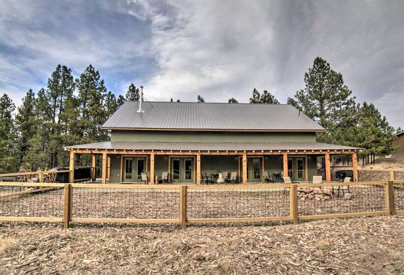 Family Home W/ Fire Pit & Grill ~ 1 Mi To Slopes!