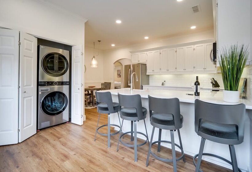 Fredericksburg Home W/ Pool ~ 1 Mi To Main Street!