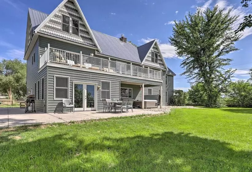 Fruita Victorian Home W/ Hot Tub + Mountains!