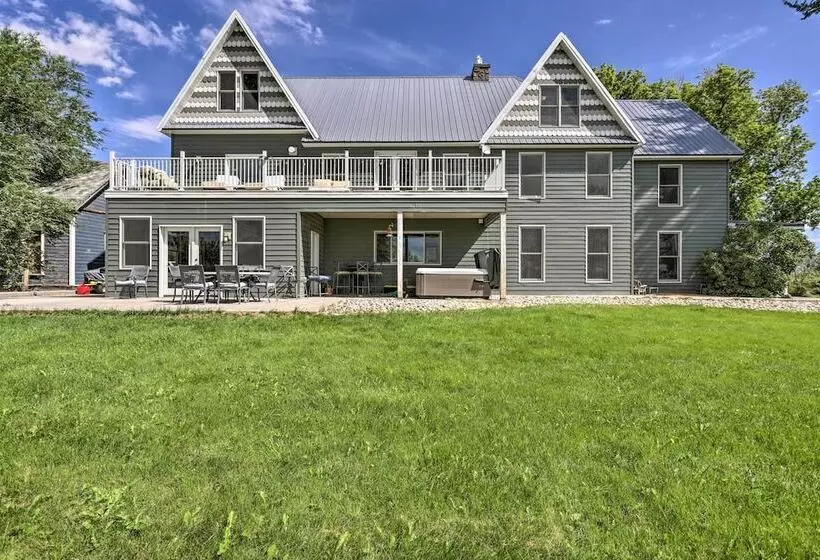 Fruita Victorian Home W/ Hot Tub + Mountains!