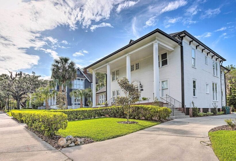 Historic 1891 Ocala Apartment W/ Original Touches!