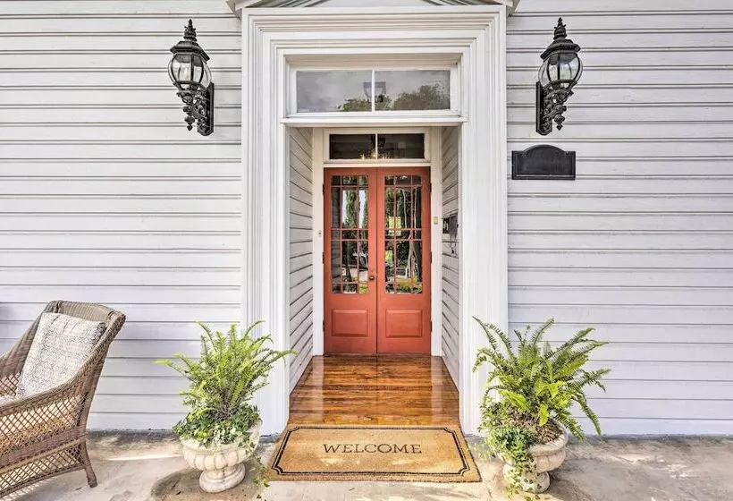 Historic 1891 Ocala Apartment W/ Original Touches!