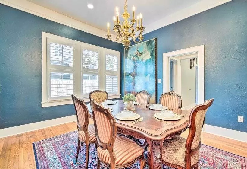 Historic 1891 Ocala Apartment W/ Original Touches!