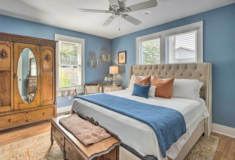 Historic 1891 Ocala Apartment W/ Original Touches!