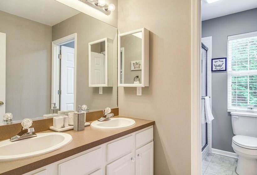 Home Sweet Home  W/ Private Pool + Patio!