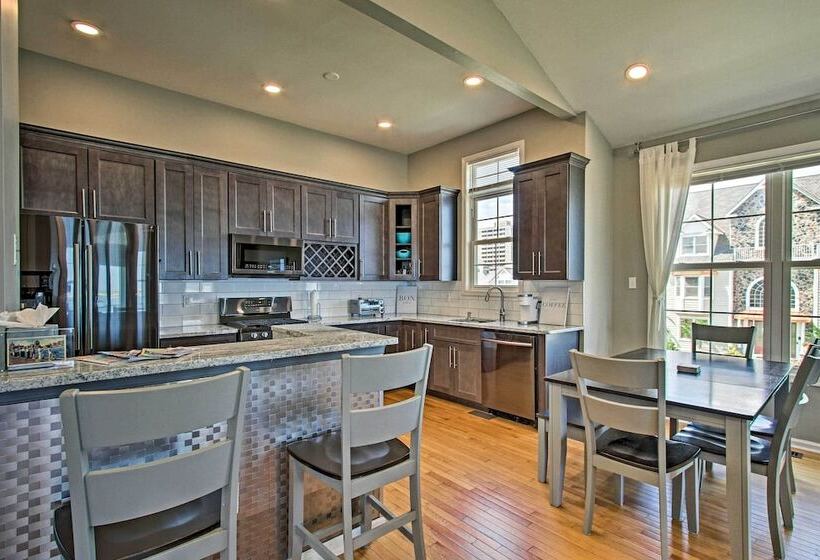 Idyllic Oceanfront Home On Atlantic City Boardwalk