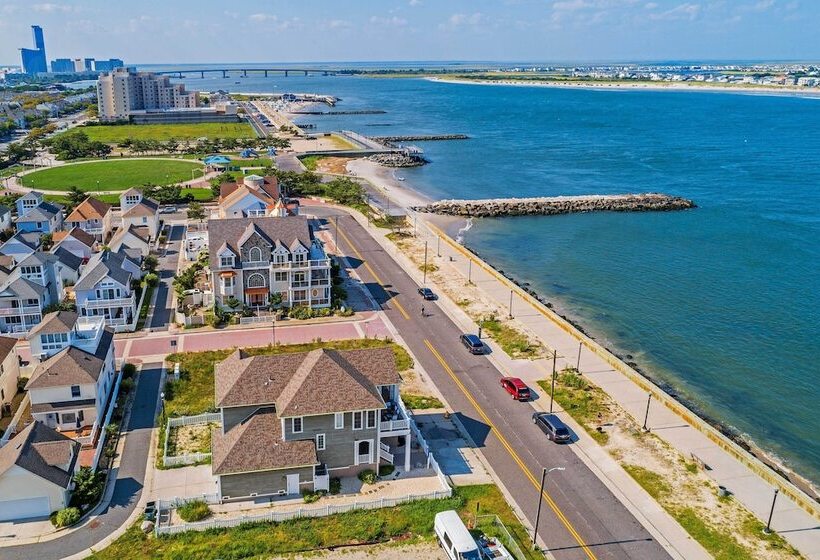 Idyllic Oceanfront Home On Atlantic City Boardwalk