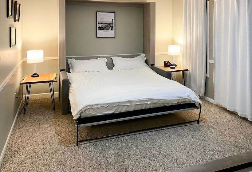 Idyllic Oceanfront Home On Atlantic City Boardwalk