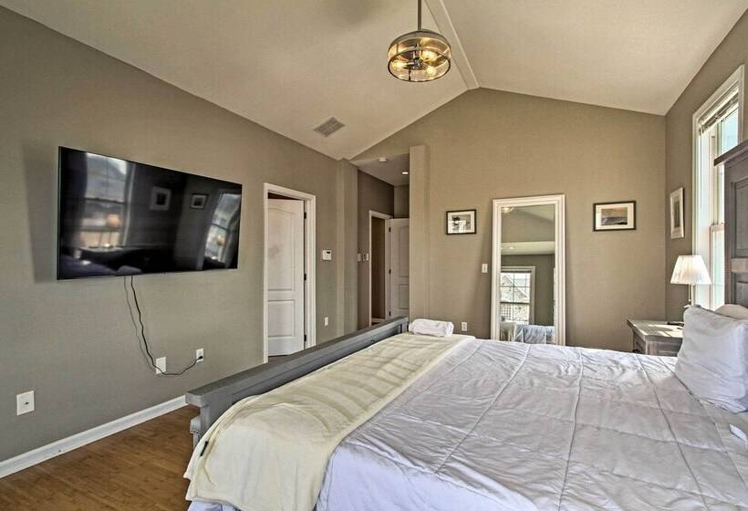 Idyllic Oceanfront Home On Atlantic City Boardwalk