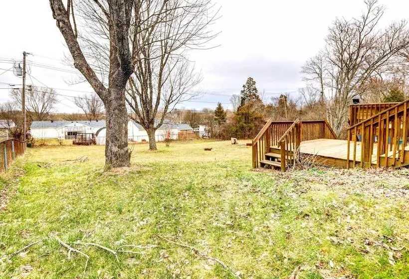 Inviting Frankfort Home Near Bourbon Trail!