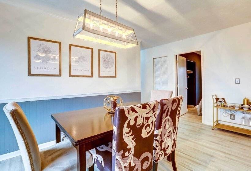 Inviting Frankfort Home Near Bourbon Trail!