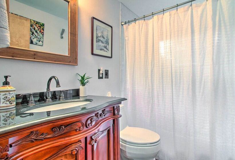 Jamaica Escape ~ 2 Mi To Stratton Mountain!