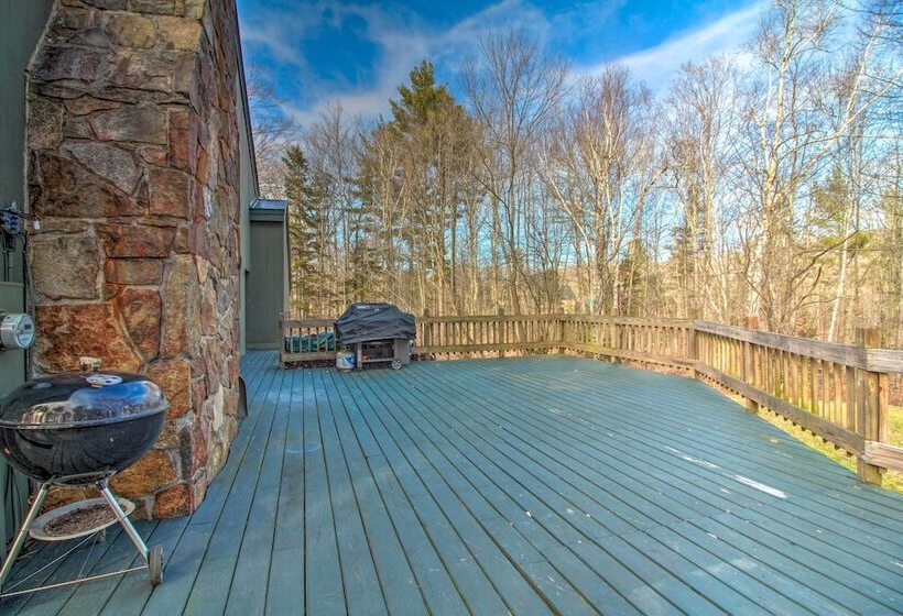 Jamaica Escape ~ 2 Mi To Stratton Mountain!