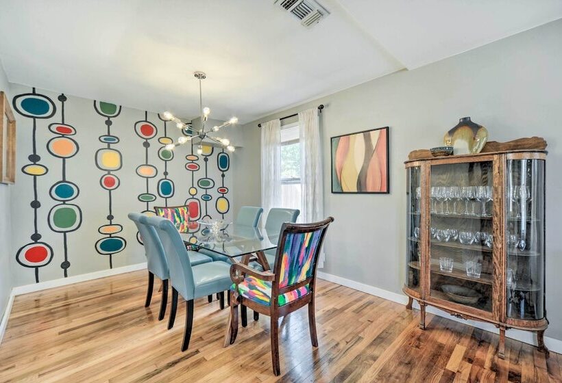 Kerrville  Hill House  W/ Backyard Oasis!