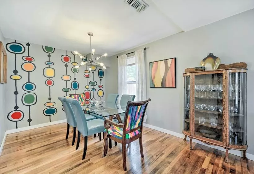 Kerrville  Hill House  W/ Backyard Oasis!