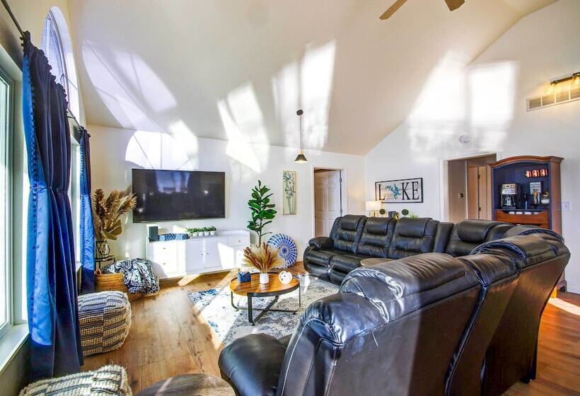 Boat Doat: Lake Of The Ozarks Vacation Home!