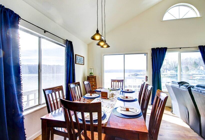 Boat Doat: Lake Of The Ozarks Vacation Home!