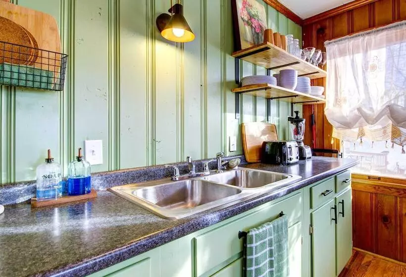 Boat Doat: Lake Of The Ozarks Vacation Home!